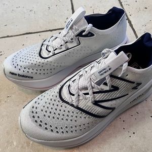 New Balance Supercomp Trainer Womens Size 9.5 Carbon Plate Running Shoe